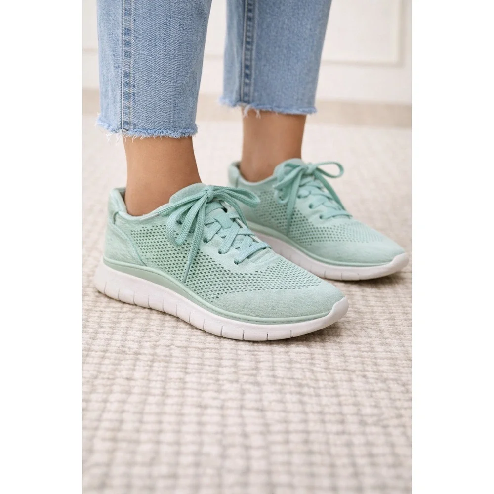 Vionic Joey Mint Green Perforated Athleisure Sneakers Size 7‎ Athletic Shoes